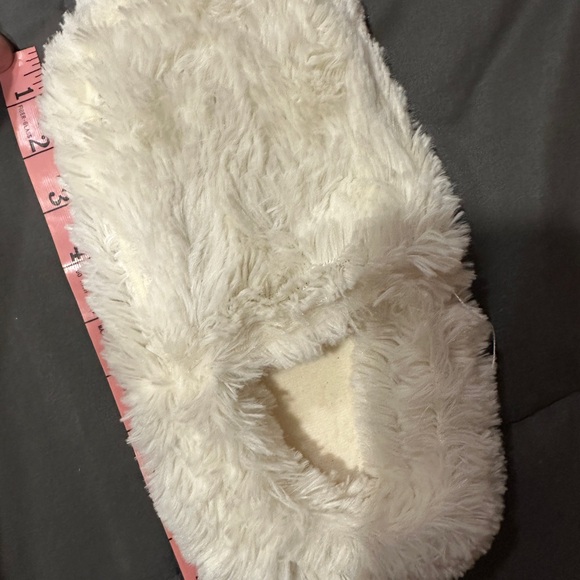 Warmies Cream Microwavable Slippers - Picture 2 of 11